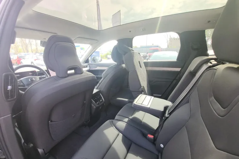 Volvo EX90 din 2025 cu 800 km - oferta VOL135077 - foto 18