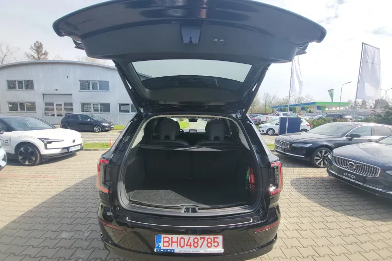 Volvo EX90 din 2025 cu 800 km - oferta VOL135077 - foto 39