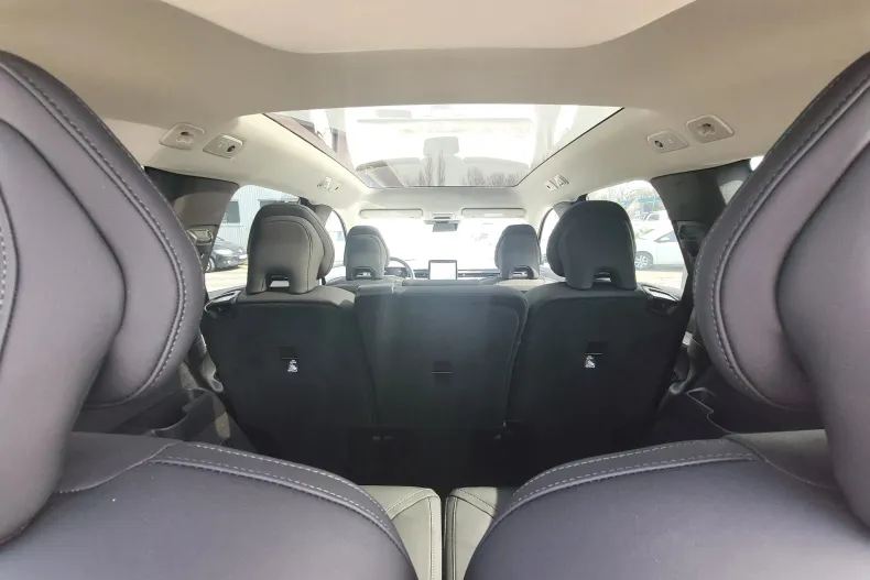 Volvo EX90 din 2025 cu 800 km - oferta VOL135077 - foto 40