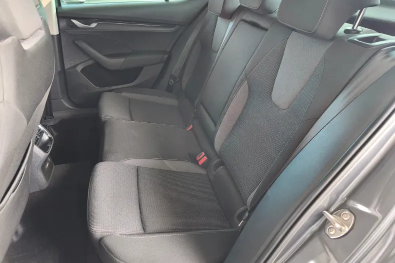 Skoda Octavia din 2025 cu 5 km - oferta SKO135095 - foto 7