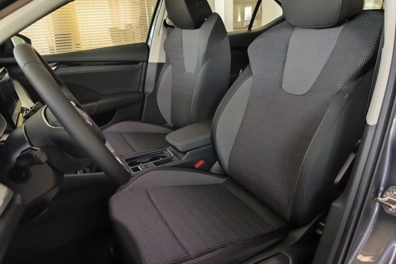 Skoda Octavia din 2025 cu 5 km - oferta SKO135098 - foto 10