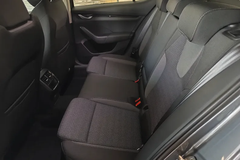 Skoda Octavia din 2025 cu 5 km - oferta SKO135098 - foto 11