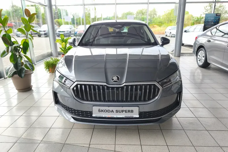 Skoda Superb din 2025 cu 5 km - oferta SKO135100 - foto 2