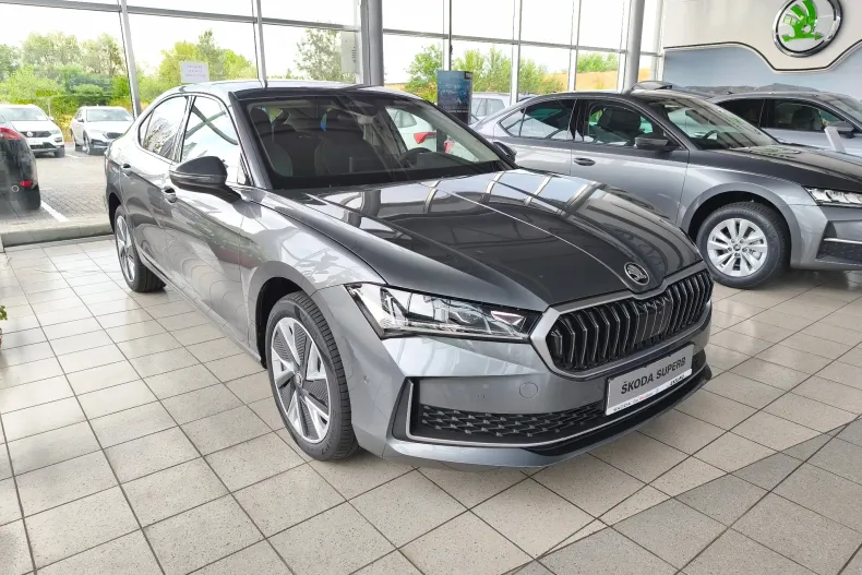 Skoda Superb din 2025 cu 5 km - oferta SKO135100 - foto 3