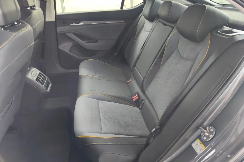 Skoda Superb din 2025 cu 5 km - oferta SKO135100 - foto 7