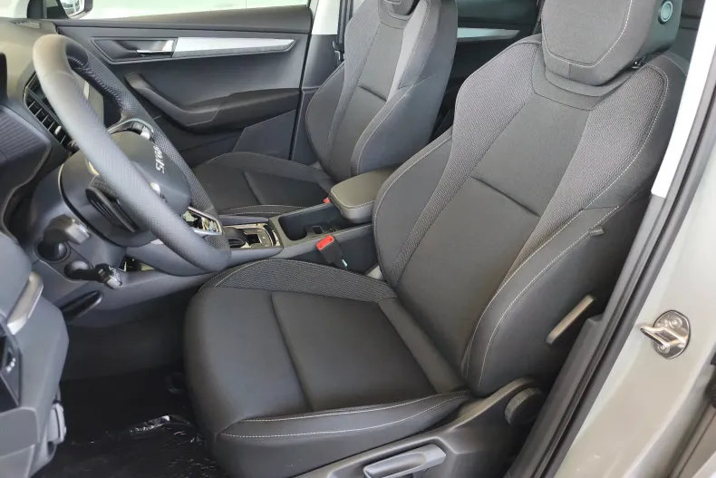 Skoda Karoq din 2025 cu 5 km - oferta SKO135102 - foto 8