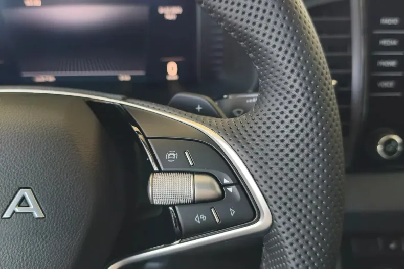 Skoda Karoq din 2025 cu 5 km - oferta SKO135102 - foto 13