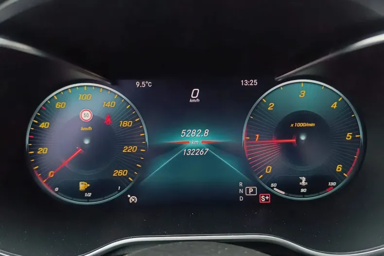 Mercedes-Benz C din 2019 cu 132.267 km - oferta MER135107 - foto 9