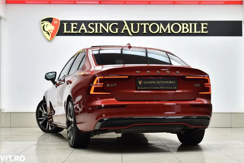 Volvo S60 din 2023 cu 10.227 km - oferta VOL135140 - foto 5