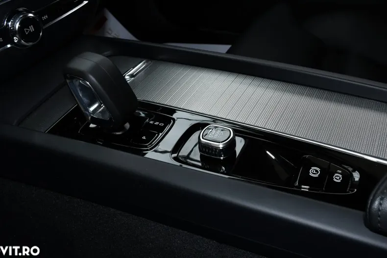 Volvo S60 din 2023 cu 10.227 km - oferta VOL135140 - foto 22