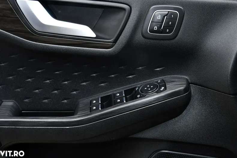 Ford Kuga din 2021 cu 68.781 km - oferta FOR135149 - foto 28