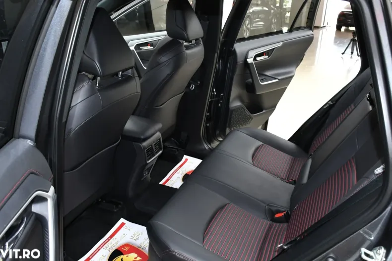 Toyota RAV4 din 2023 cu 44.881 km - oferta TOY135153 - foto 10