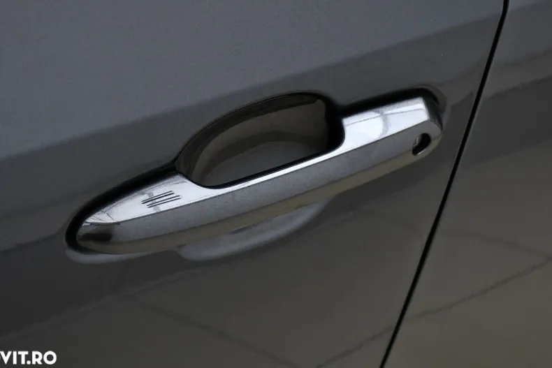 Toyota RAV4 din 2023 cu 44.881 km - oferta TOY135153 - foto 24