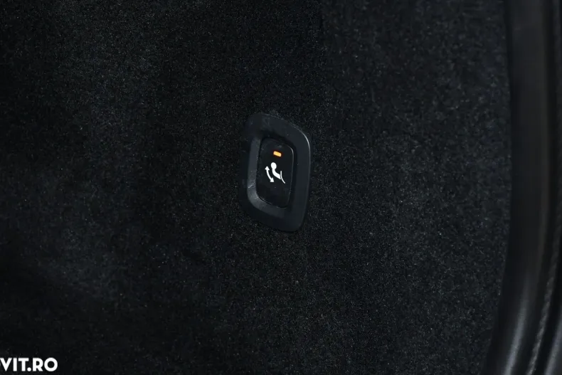 Volvo XC60 din 2020 cu 110.000 km - oferta VOL135154 - foto 28