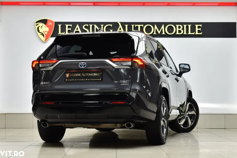 Toyota RAV4 din 2023 cu 43.882 km - oferta TOY135158 - foto 4