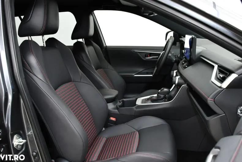 Toyota RAV4 din 2023 cu 43.882 km - oferta TOY135158 - foto 9