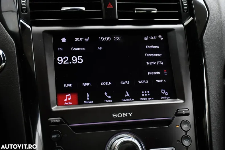 Ford Mondeo din 2020 cu 114.175 km - oferta FOR135163 - foto 19