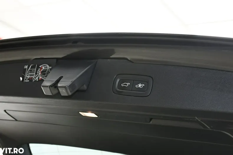 Volvo V60 din 2020 cu 102.361 km - oferta VOL135164 - foto 30