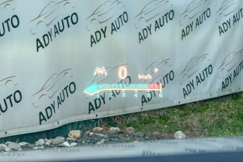 Opel Insignia din 2021 cu 138.500 km - oferta OPE135187 - foto 4