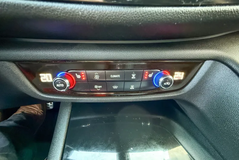 Opel Insignia din 2021 cu 138.500 km - oferta OPE135187 - foto 16