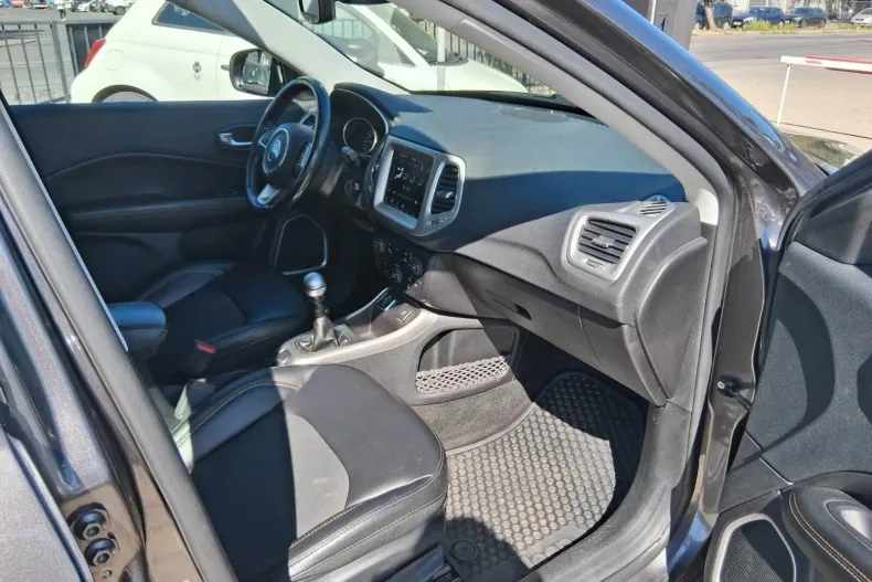 Jeep Compass din 2019 cu 80.000 km - oferta JEE135189 - foto 7