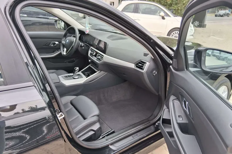 BMW Seria 3 din 2022 cu 85.044 km - oferta BMW135191 - foto 7