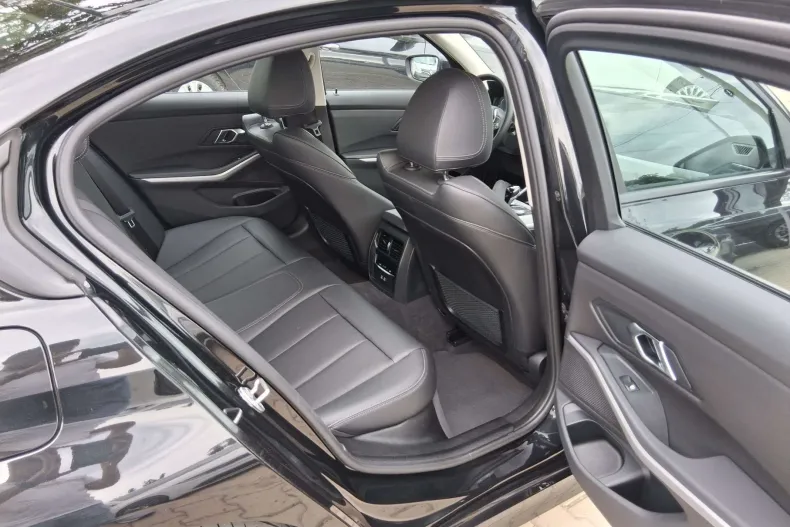 BMW Seria 3 din 2022 cu 85.044 km - oferta BMW135191 - foto 8