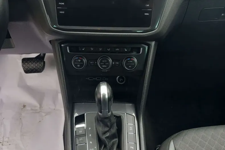 Volkswagen Tiguan din 2019 cu 57.280 km - oferta VOL135192 - foto 13