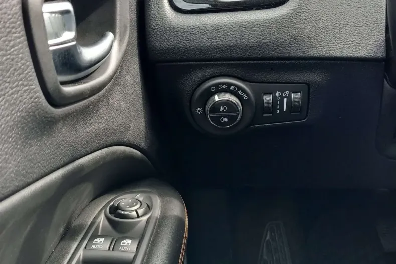 Jeep Compass din 2019 cu 78.887 km - oferta JEE135193 - foto 8