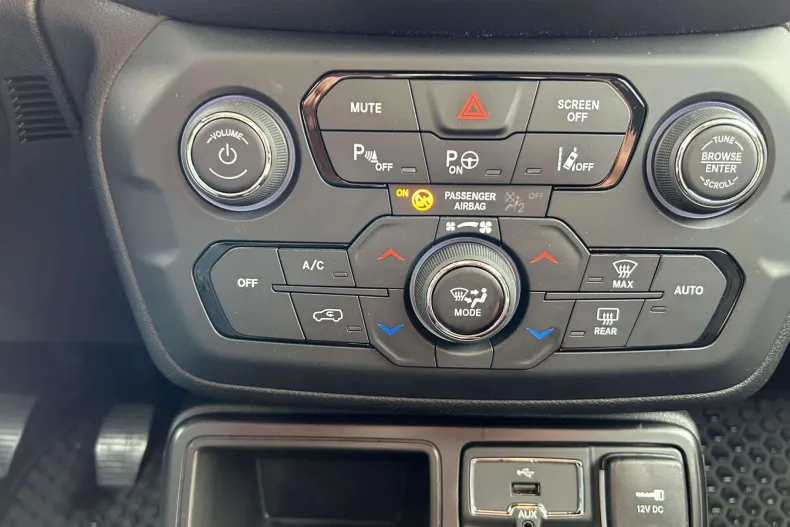 Jeep Renegade din 2022 cu 24.745 km - oferta JEE135202 - foto 17