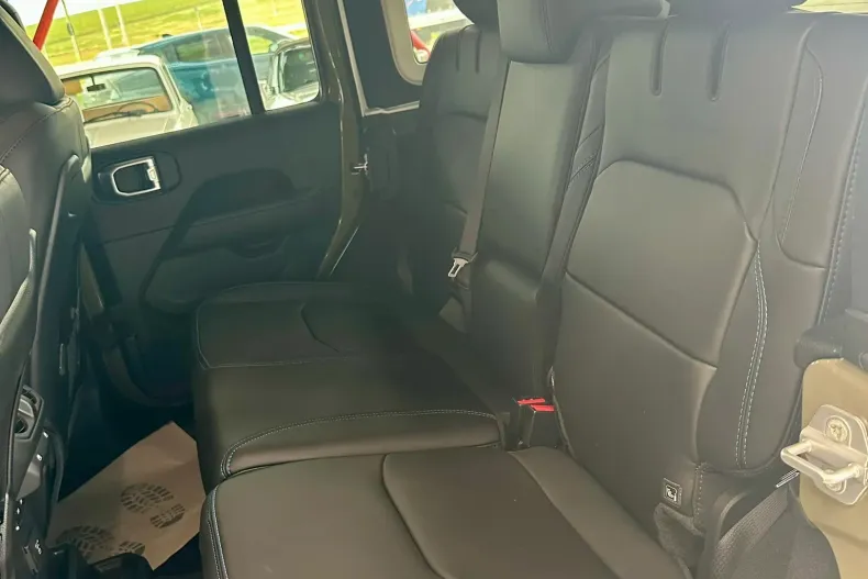 Jeep Wrangler din 2025 cu 1 km - oferta JEE135205 - foto 18