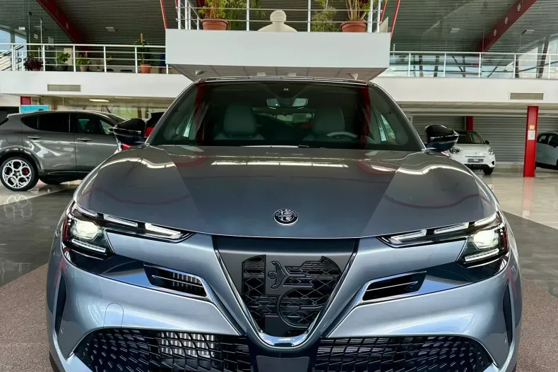 Alfa Romeo Junior din 2025 cu 1 km - oferta ALF135207 - foto 5