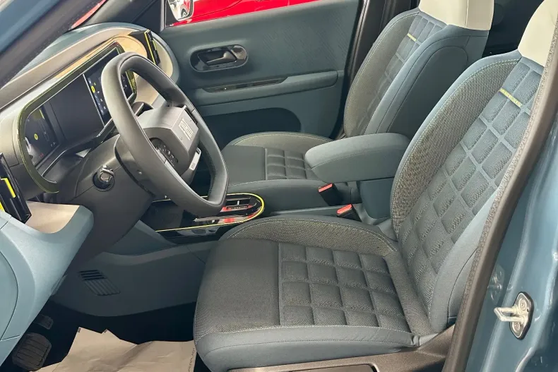 Fiat Grande Panda din 2025 cu 1 km - oferta FIA135208 - foto 8