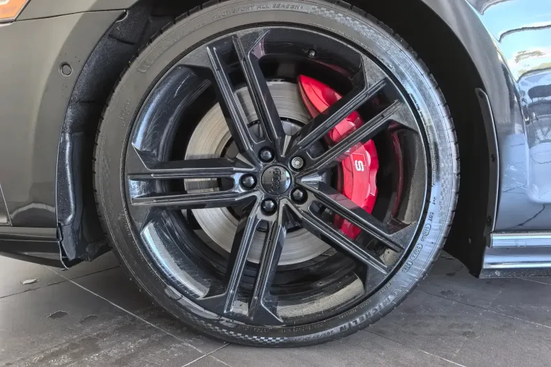 Audi S8 din 2020 cu 36.200 km - oferta AUD135216 - foto 5