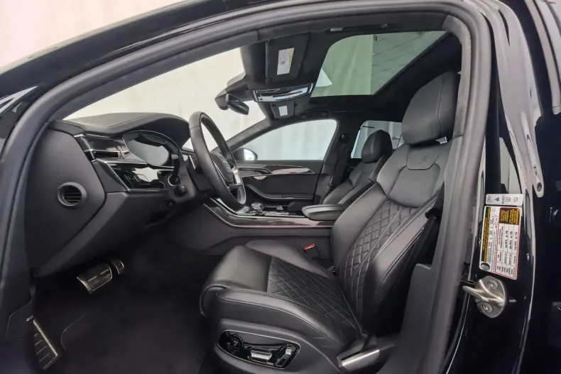 Audi S8 din 2020 cu 36.200 km - oferta AUD135216 - foto 12