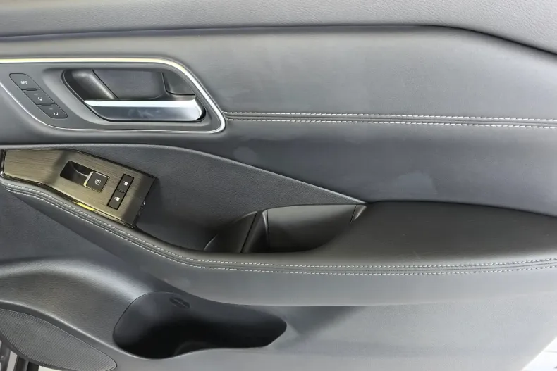 Nissan X-Trail din 2025 cu 1 km - oferta NIS135218 - foto 26