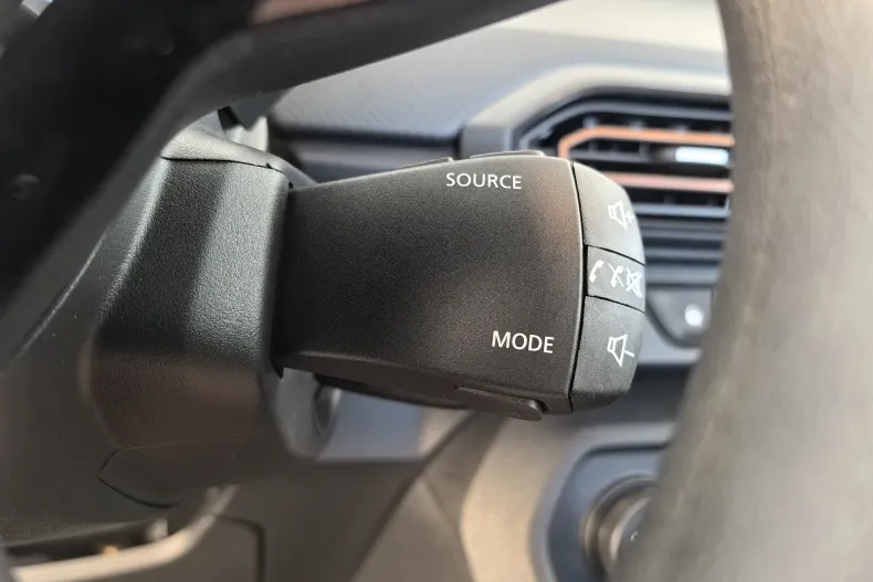 Dacia Sandero Stepway din 2024 cu 30.611 km - oferta DAC135224 - foto 19