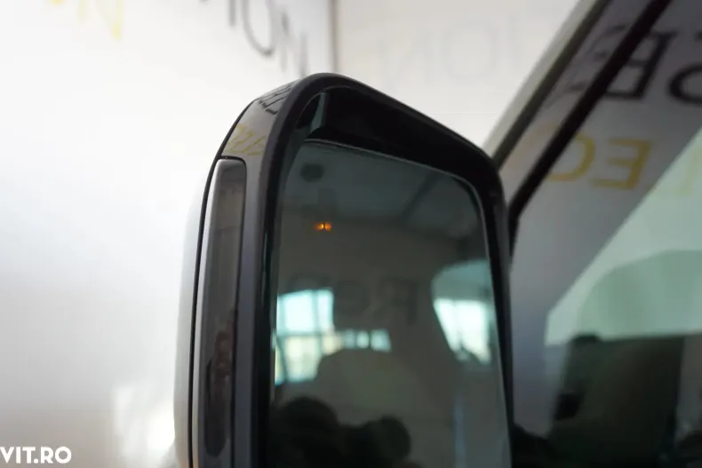 Land Rover Defender din 2021 cu 67.673 km - oferta LAN135229 - foto 8