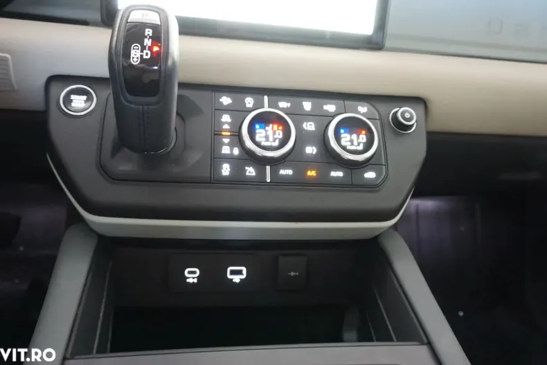 Land Rover Defender din 2021 cu 67.673 km - oferta LAN135229 - foto 20