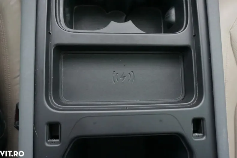 Land Rover Defender din 2021 cu 67.673 km - oferta LAN135229 - foto 22