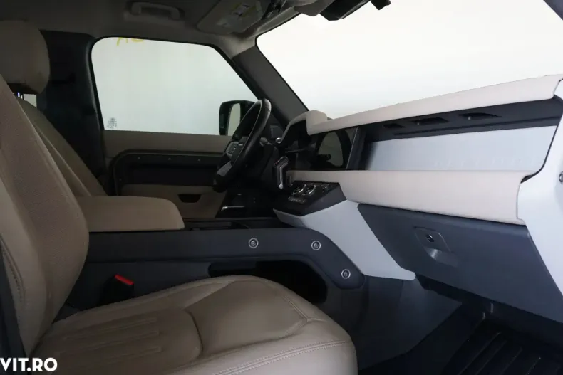 Land Rover Defender din 2021 cu 67.673 km - oferta LAN135229 - foto 31