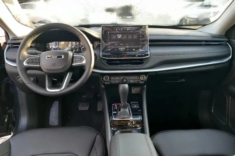 Jeep Compass din 2024 cu 1 km - oferta JEE135239 - foto 6