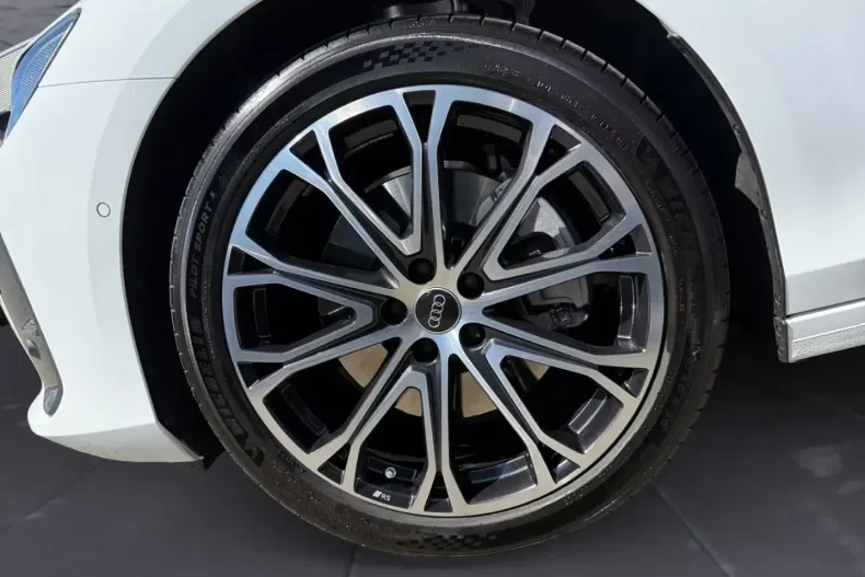 Audi A6 din 2025 cu 4.999 km - oferta AUD135255 - foto 3