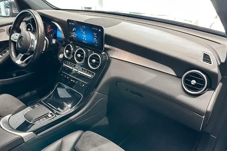 Mercedes-Benz GLC 200 din 2022 cu 89.500 km - oferta MER135268 - foto 8