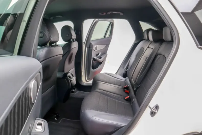 Mercedes-Benz GLC 300 din 2022 cu 142.417 km - oferta MER135272 - foto 31