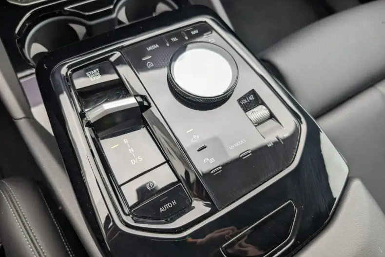 BMW 520 din 2024 cu 44.950 km - oferta BMW135289 - foto 11