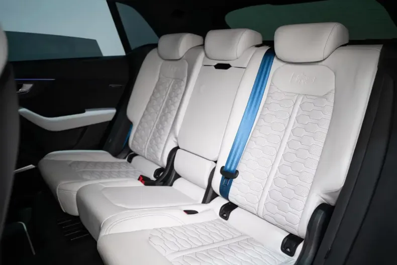 Audi RSQ8 din 2022 cu 32.380 km - oferta AUD135309 - foto 13