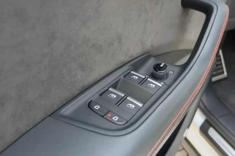 Audi RSQ8 din 2021 cu 41.735 km - oferta AUD135311 - foto 13