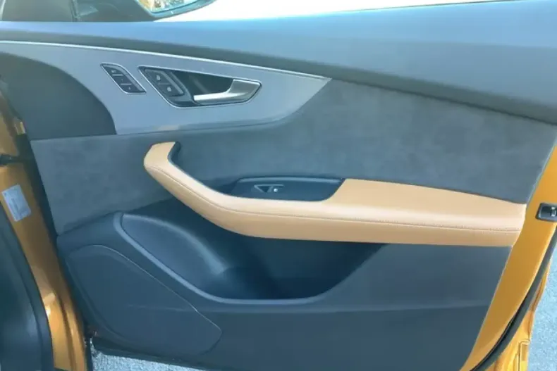 Audi RSQ8 din 2020 cu 49.139 km - oferta AUD135318 - foto 4