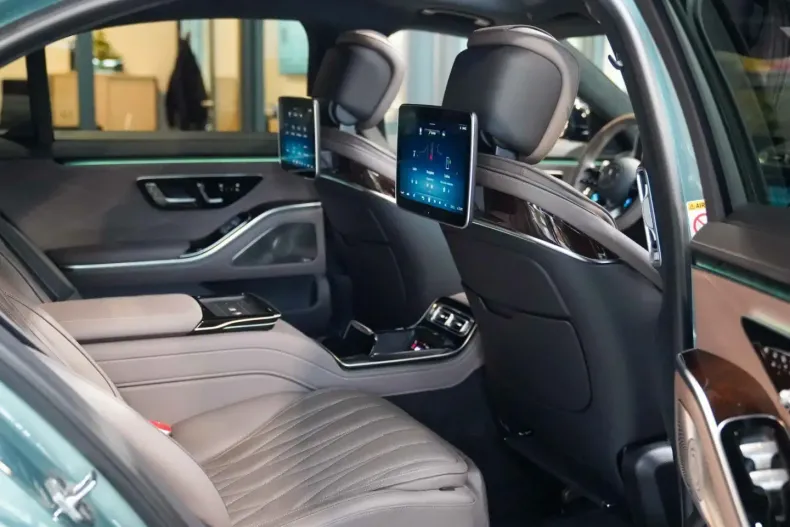 Mercedes-Benz S 63 AMG din 2024 cu 6.592 km - oferta MER135327 - foto 11